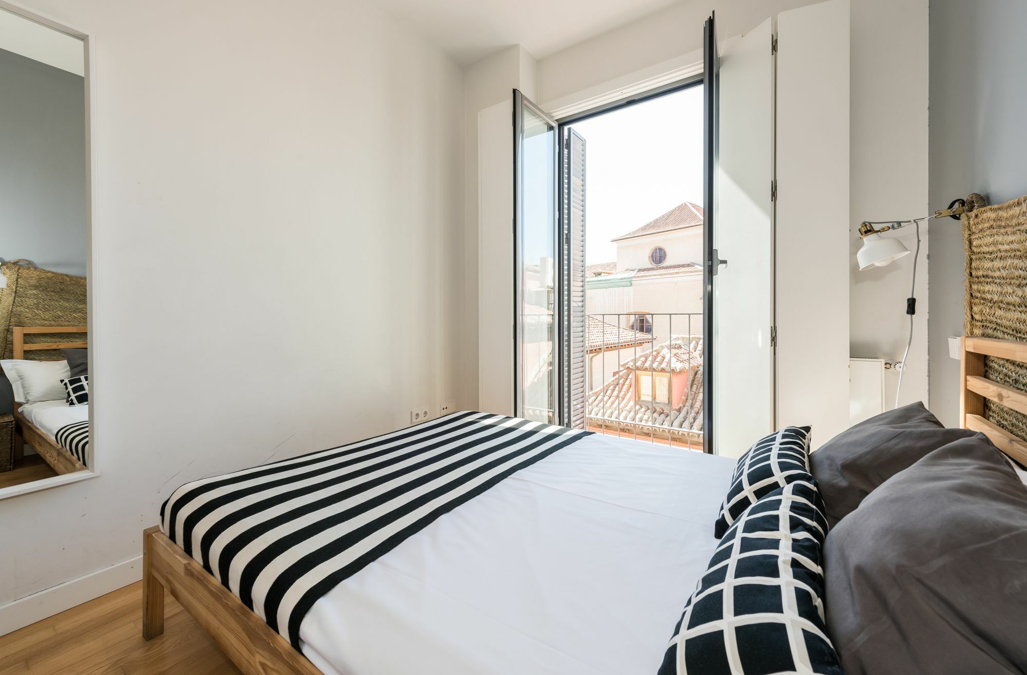 Smartrental Madrid Puerta Del Sol Extérieur photo